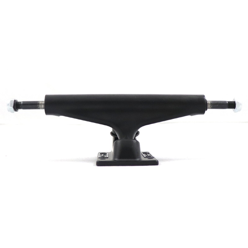 Paramount - Black/Black 149mm Skateboard Trucks